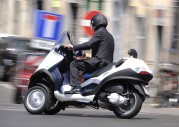 Piaggio MP3 Hybrid